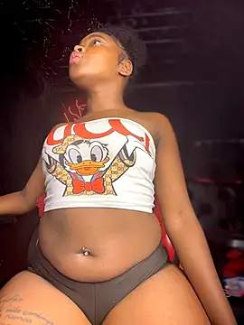 Thyana_LS live sex cam