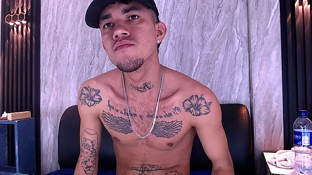 tattoos22's cam snapshot