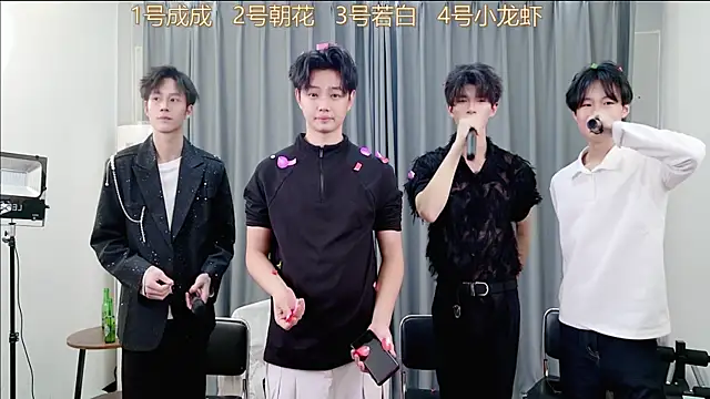 QYBOYS-001's cam snapshot