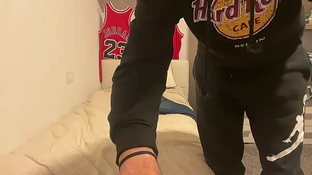 ldekfeklfmkemfk's cam snapshot