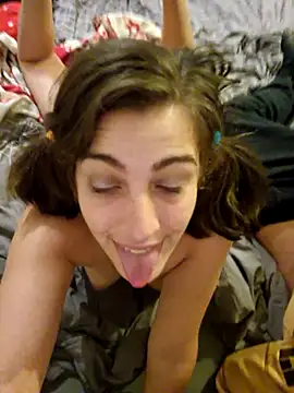 LoLa-69-X live sex cam