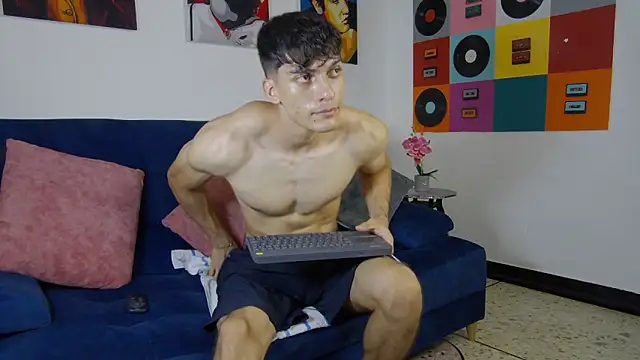 AlessioVitale's cam snapshot