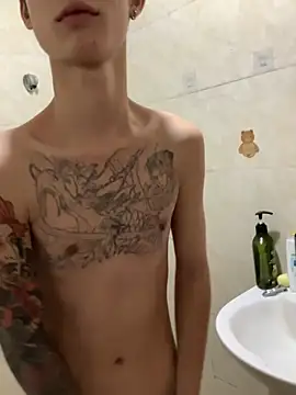 Delicious-boys-001's cam snapshot