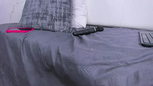 Little_Jenni live sex cam