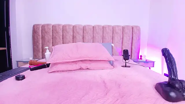 Auroraa_miller live sex cam