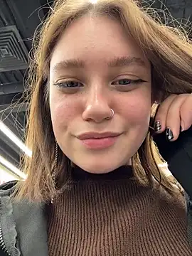 lucy-joy live sex cam