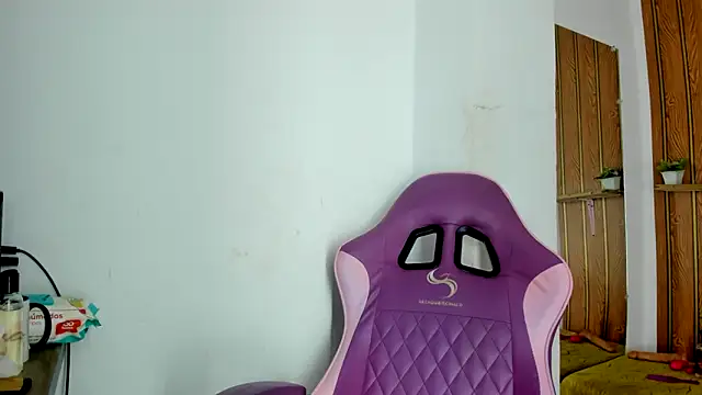 Alika01 live sex cam