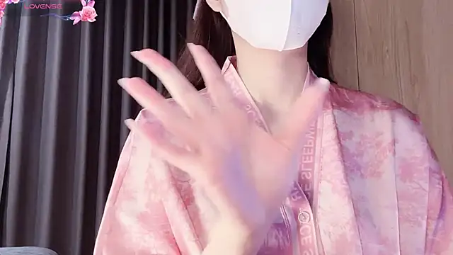 Yumi_Kazama live sex cam