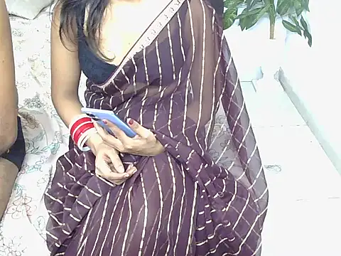 Lovelyy-couple live sex cam