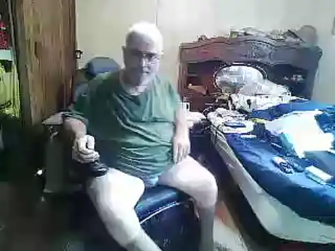 hearseguy77's cam snapshot