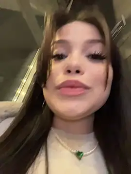 Chloe__Moon live sex cam