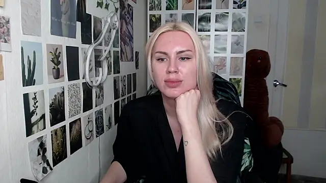 CapriScorpion live sex cam