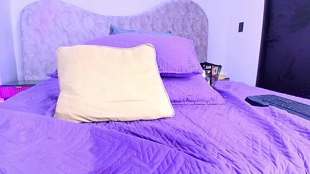 shelsyloreds live sex cam