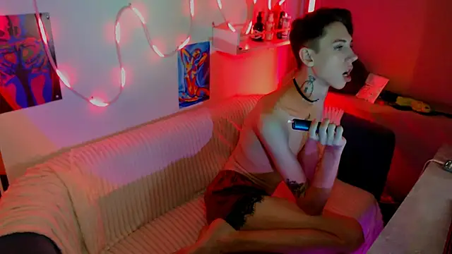 AlexNaughty14's cam snapshot