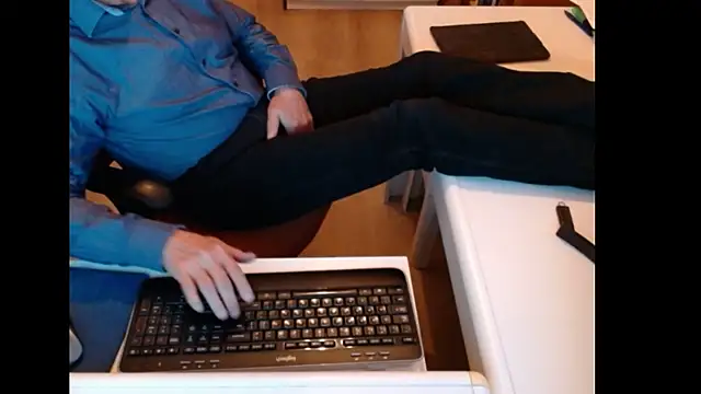 dutchpornking live sex cam