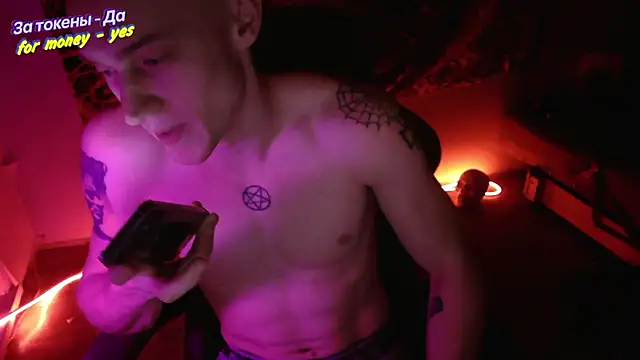 johnny_positive live sex cam