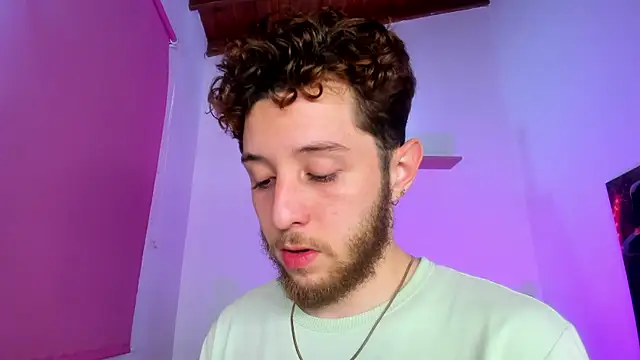 Juan_Castano live sex cam