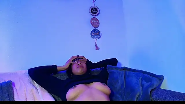 Jedah18 live sex cam