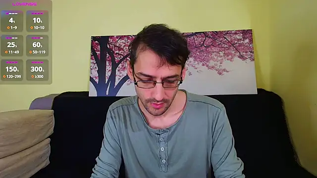 HungEddy live sex cam