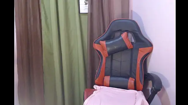 Chubby_HotLady live sex cam