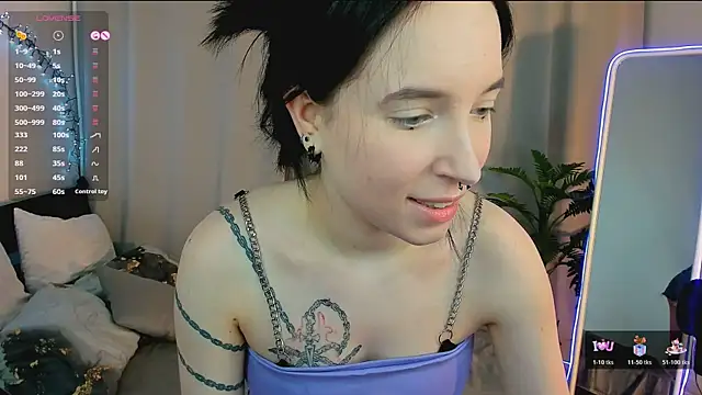 lilithlunna live sex cam