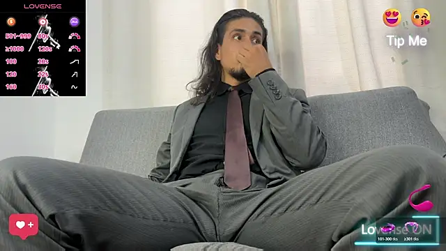 Tom_blunt96 live sex cam