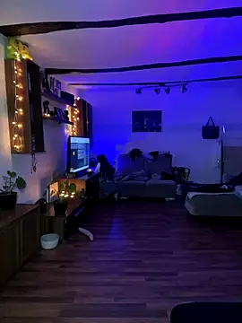 Miiaaa- live sex cam