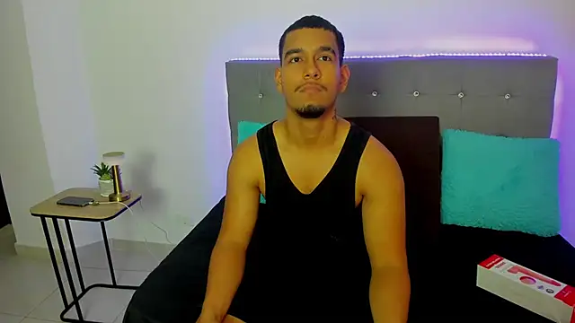 ander_montoyaa live sex cam