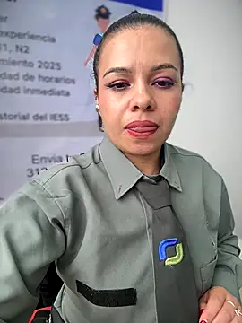 Ariana-07 live sex cam