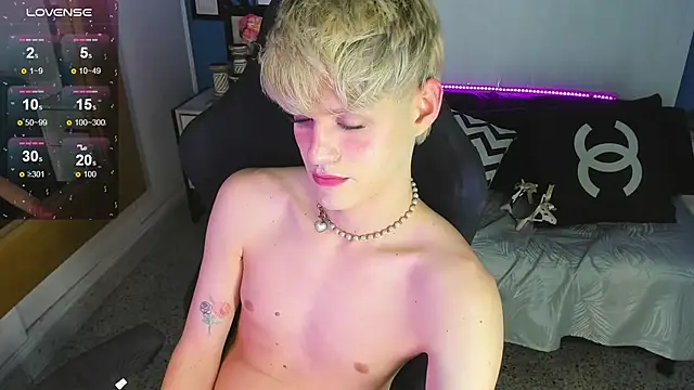 VladHellsing4 live sex cam