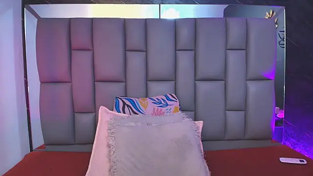 _MiaBrown_ live sex cam