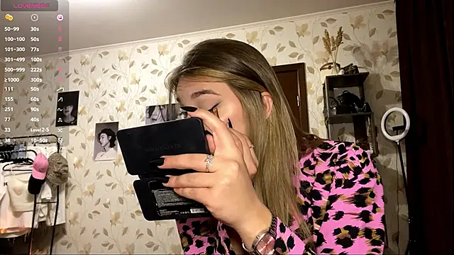 OrethaEredia live sex cam