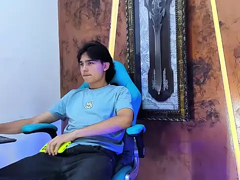 tom_hot20 live sex cam