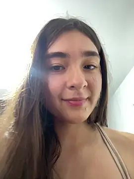 Valentina_ro live sex cam