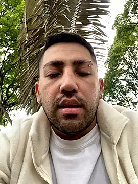 JuanZapata33 live sex cam