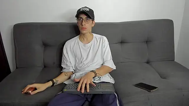 Dio__morningstar's cam snapshot