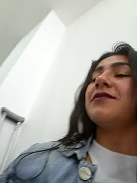 CAROLINE__07 live sex cam