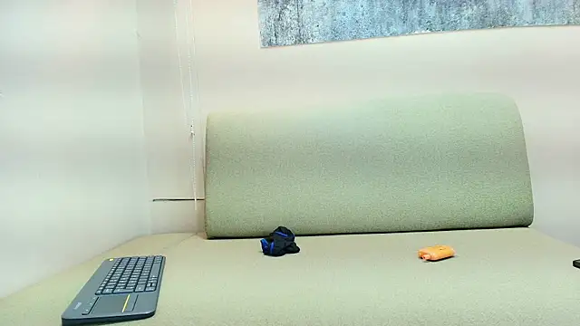 NOHA_CRAYG live sex cam