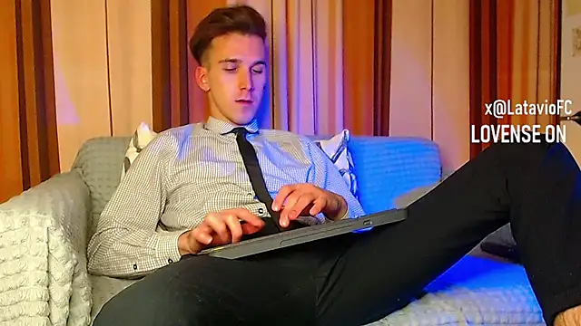 Midnighter_'s cam snapshot