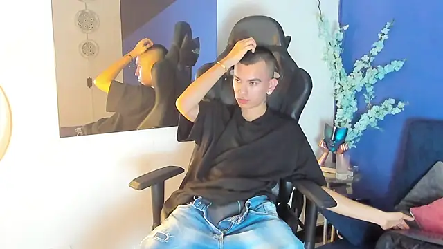 RowanCley's cam snapshot