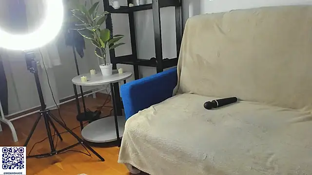 BlurryWish live sex cam