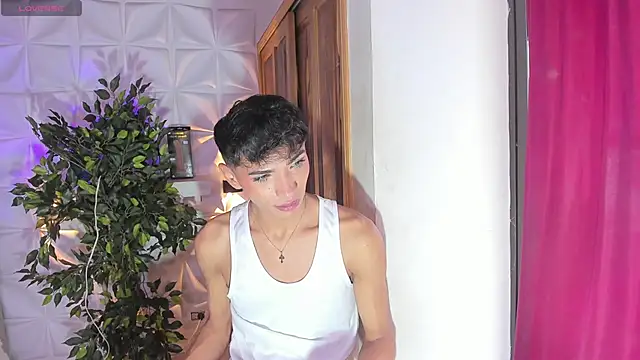 im_sebaslopez live sex cam