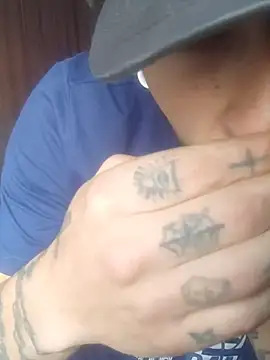 Tattoboy19cm live sex cam