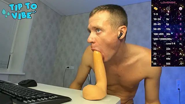 Smallnipples's Stripchat show and profile