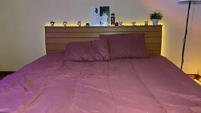 KellyTwink live sex cam