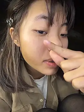 NinaHMiu live sex cam