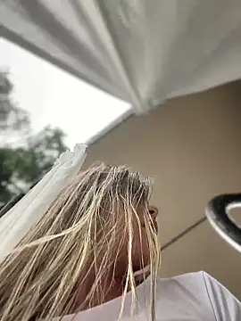 MayaMoanXXX live sex cam