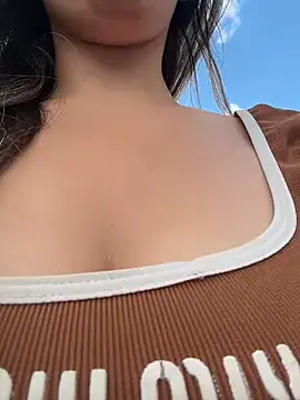 sarah_honey__ live sex cam