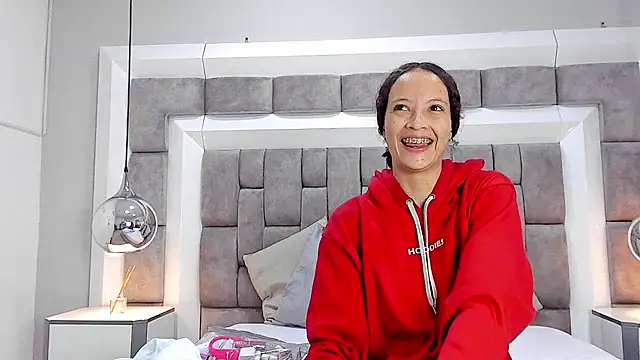 JuliettaBleer live sex cam