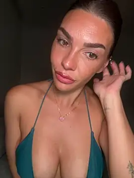 krissiswrld- live sex cam